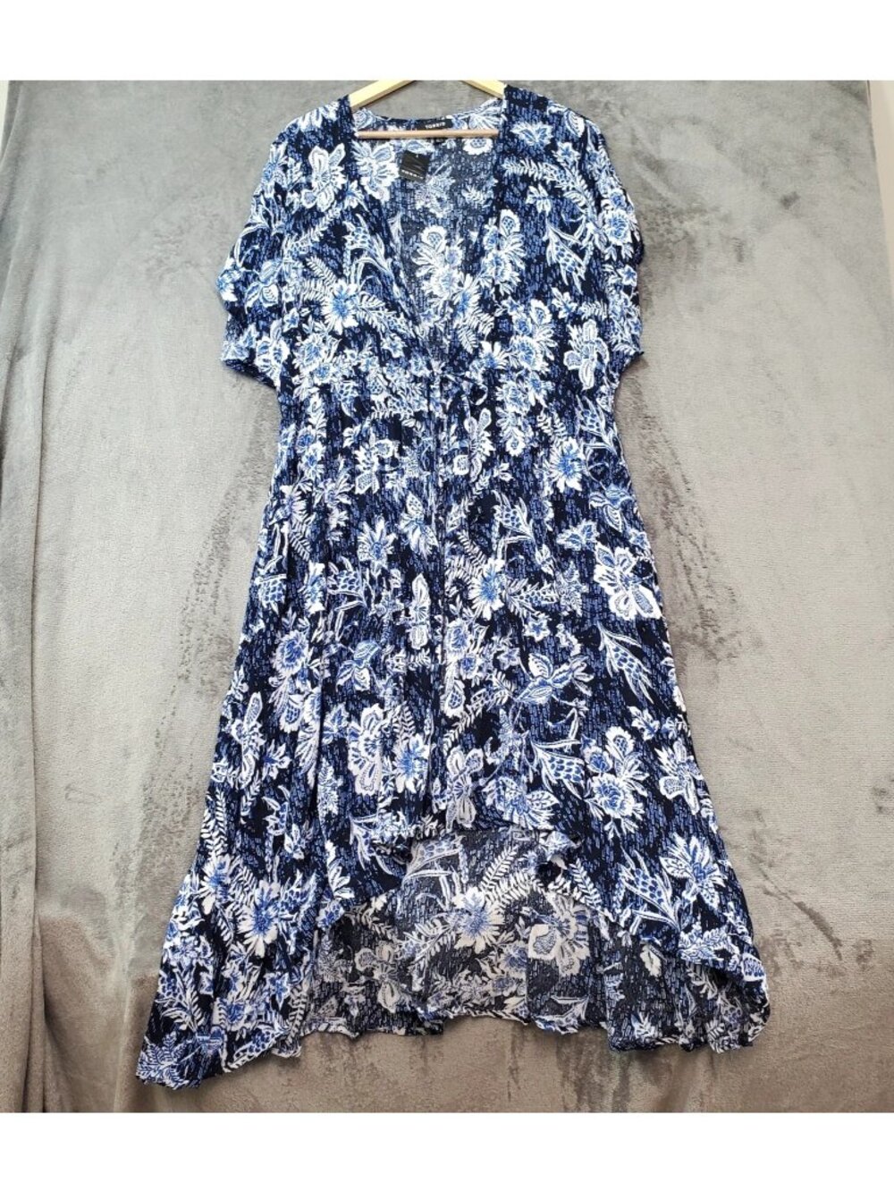 Torrid One Size 1/2 (14-20) Blue Floral Gauze Kaftan Kimono Beach Resort Cruise